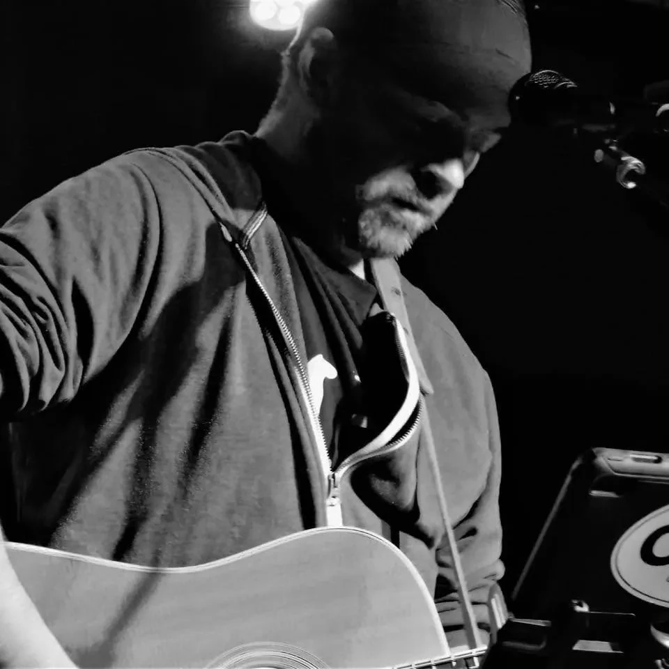 CAR CRUISE LIVE MUSIC: PHIL SMITH