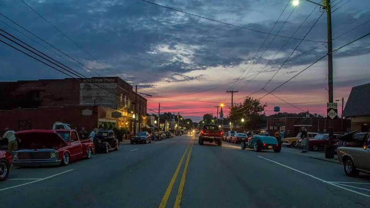 Oakboro CruiseIn Cars and Coffee Events